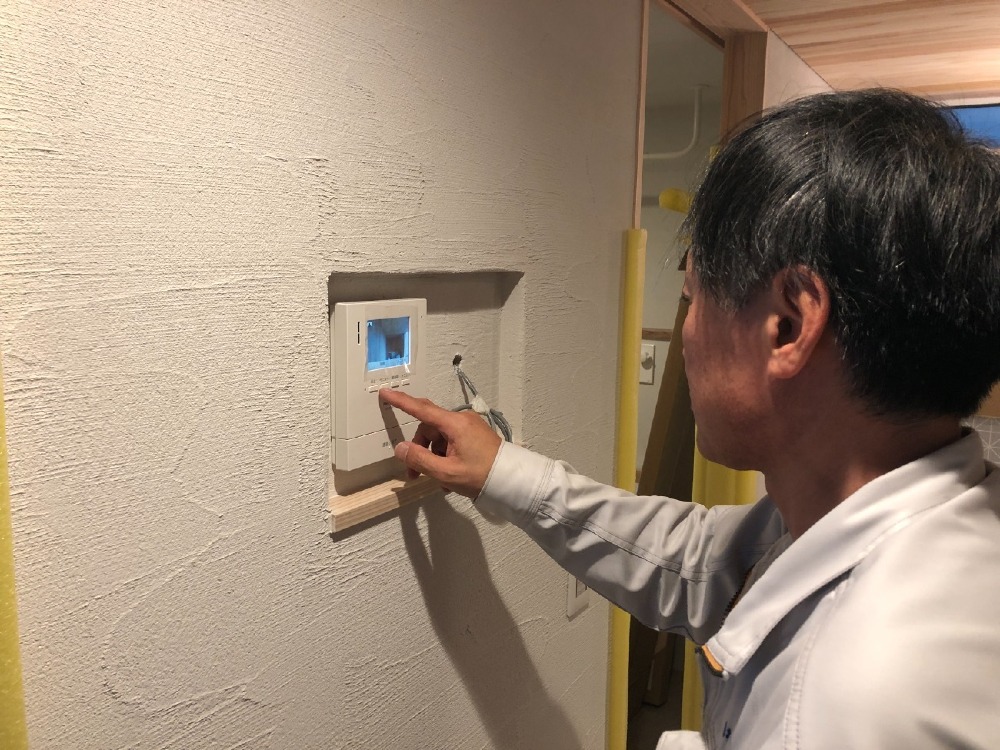 電気工事　TVドアフォン取付け