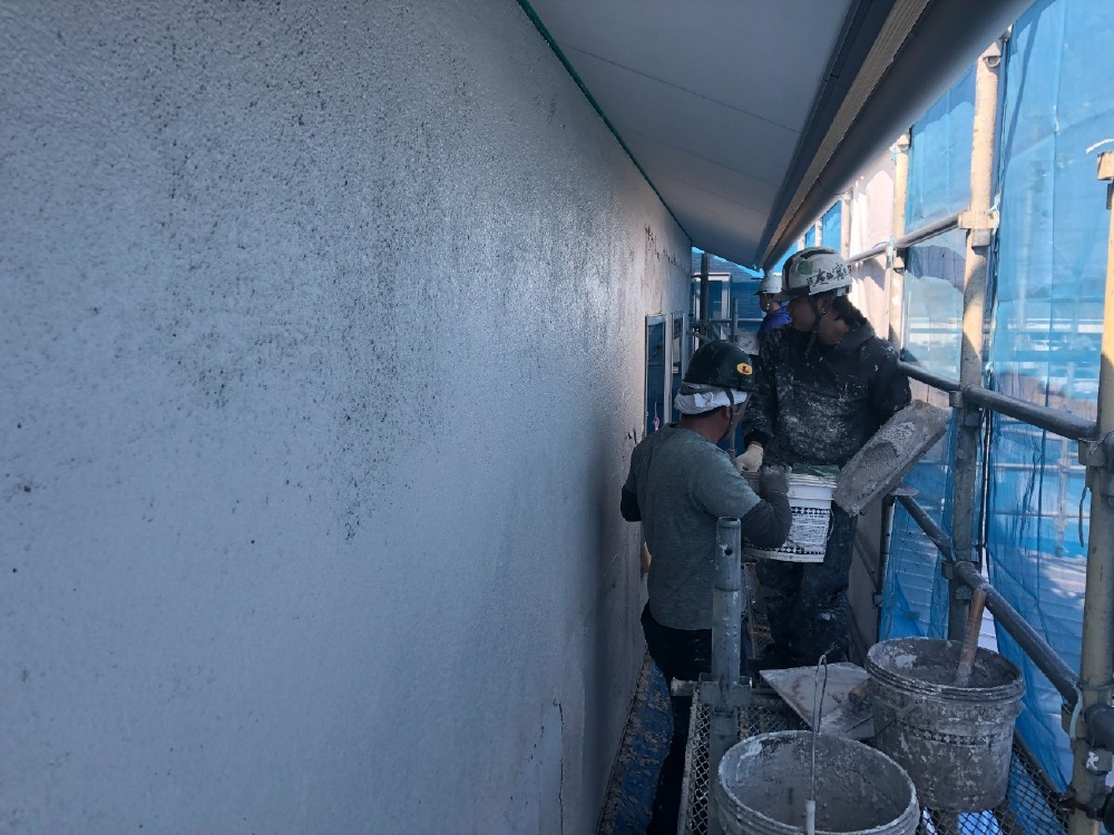 左官工事　そとん壁　上塗り