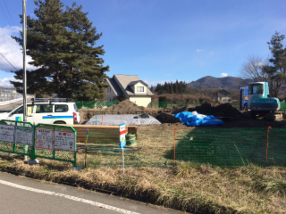 基礎工事開始です！