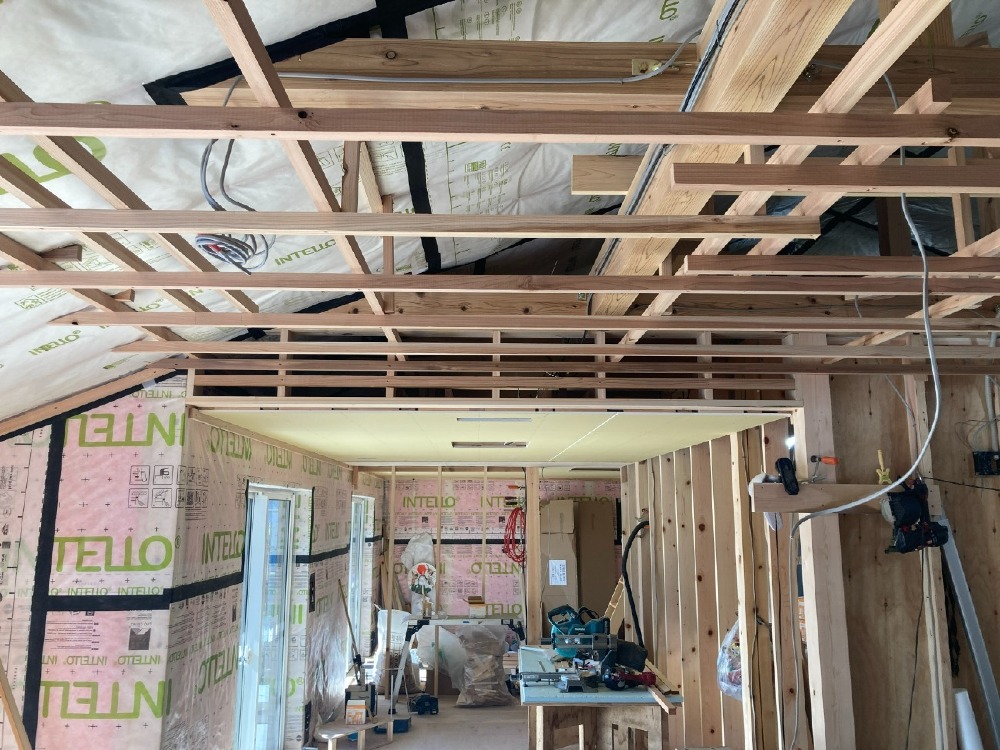 木工事　天井・壁下地組み