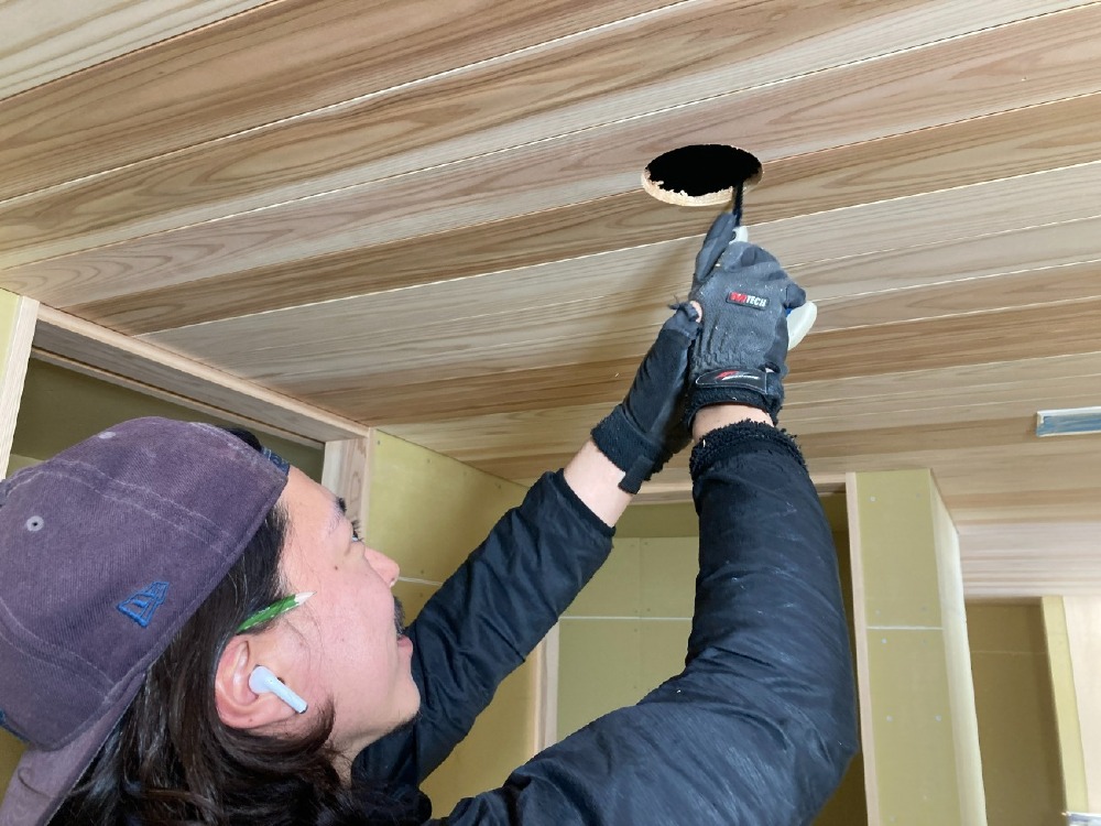 電気設備工事　ダウンライト開口