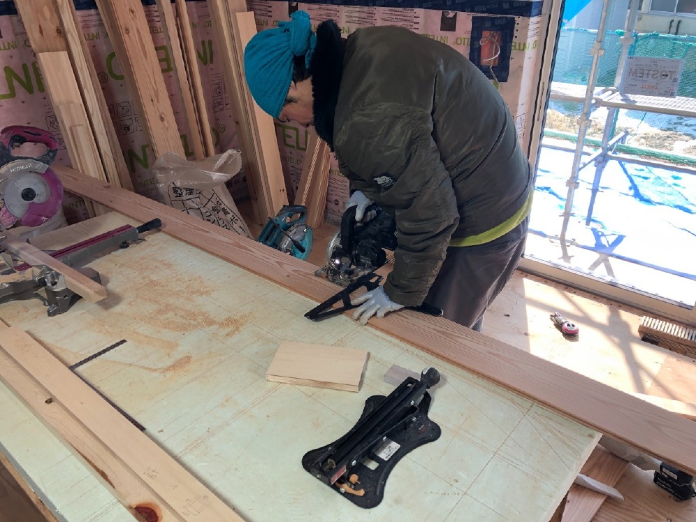 木工事　1階床板加工