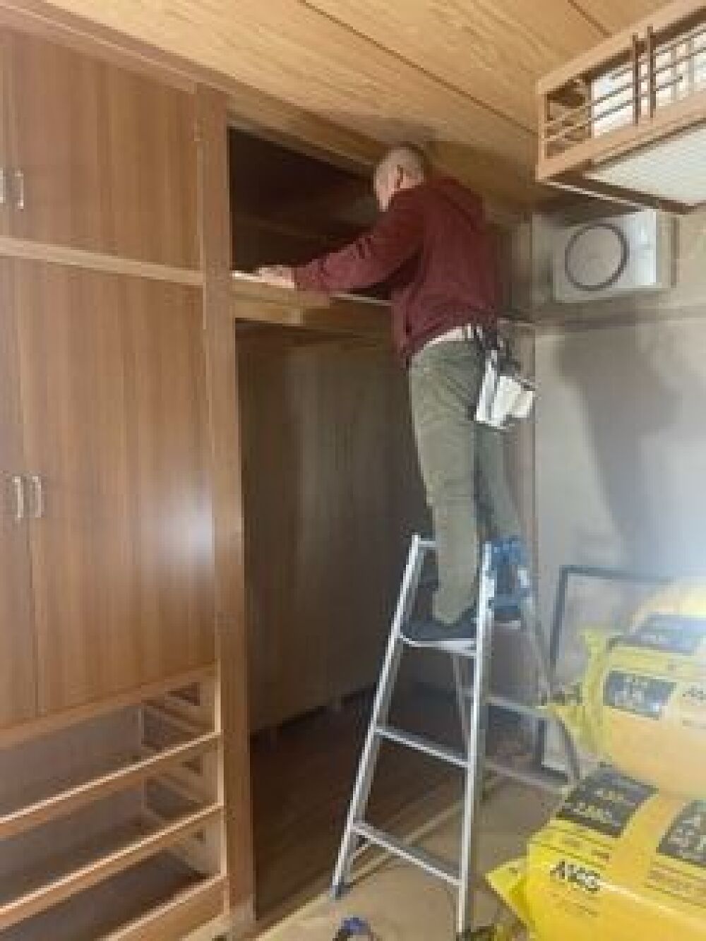 屋根裏断熱