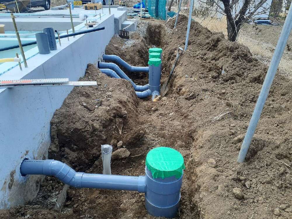 給排水設備工事　排水管敷設