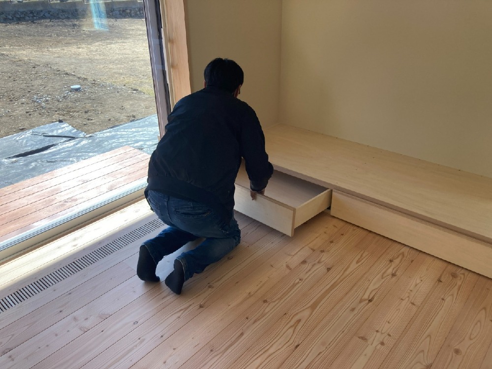 家具工事　家具引出し設置