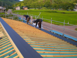 屋根葺き工事