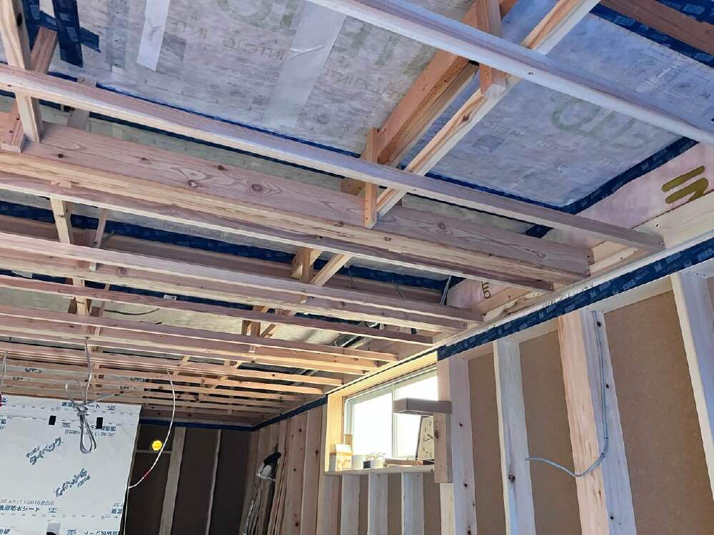 木工事　ガレージ天井　断熱下地