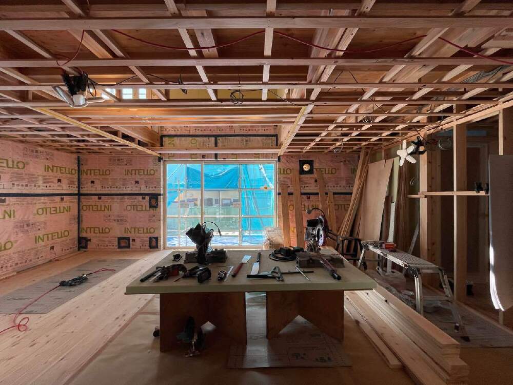 木工事　天井下地組み