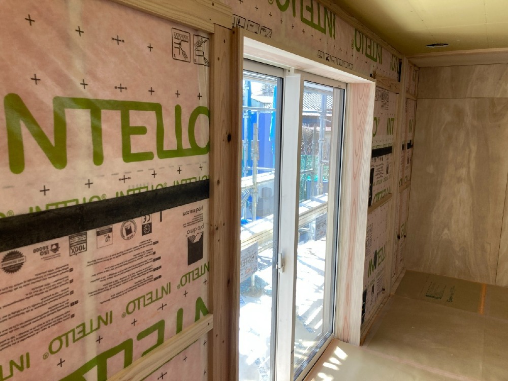 木工事　掃き出しｻｯｼ木製枠取付