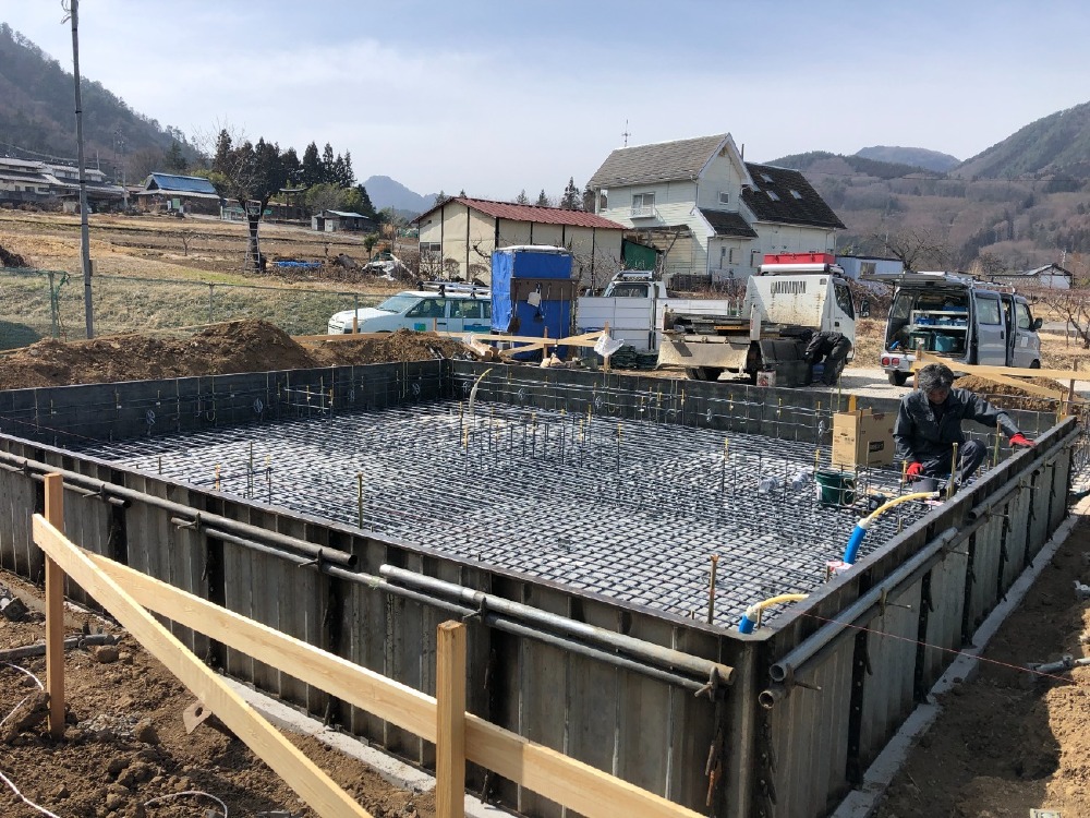 基礎工事　基礎配筋完了