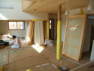 木製建具入れ