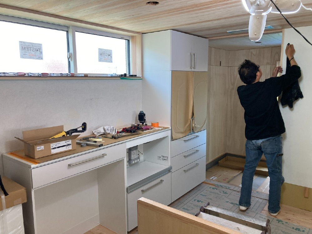 住設機器工事　キッチン据付け