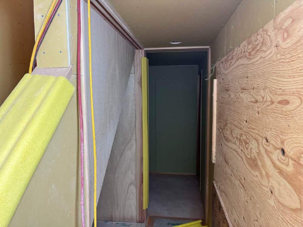 木工事　壁下地施工