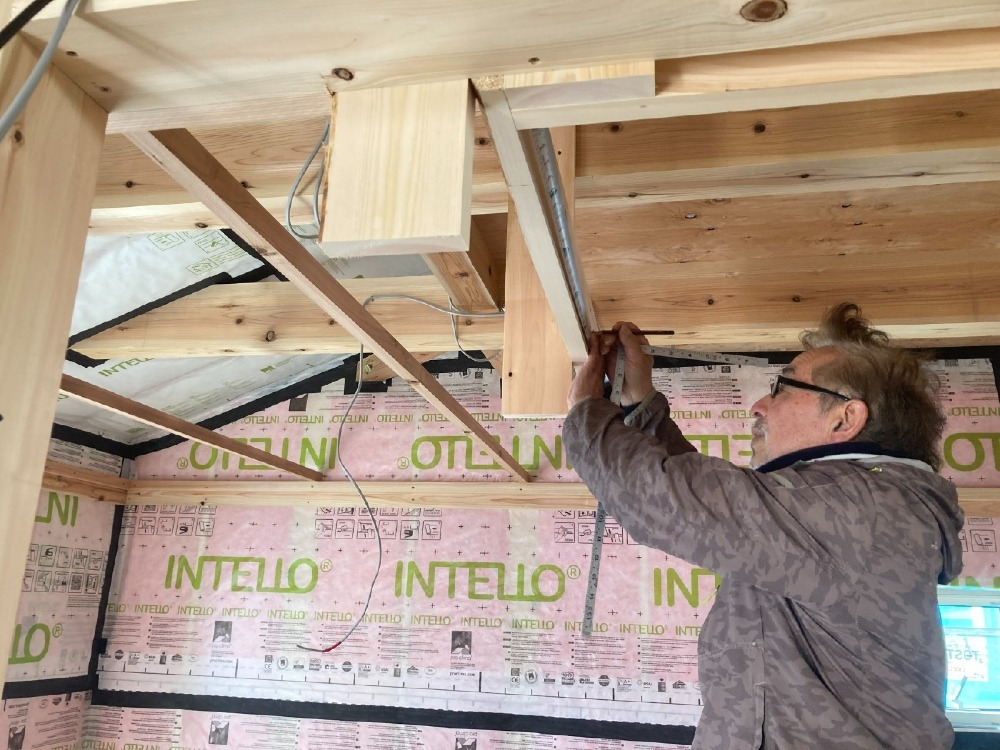 木工事　天井下地組み