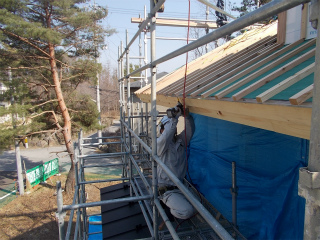 屋根通気工事中
