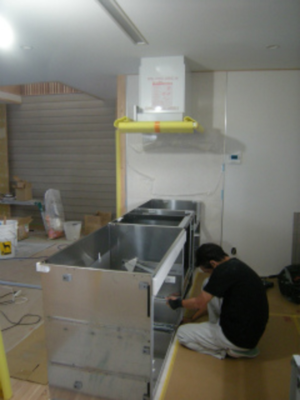 ｼｽﾃﾑｷｯﾁﾝ据付中！