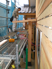 玄関の建方