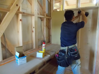 書斎造作中です