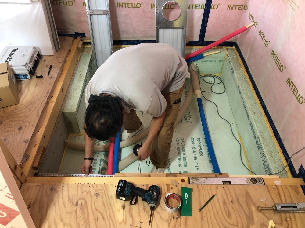 ユニットバス組立て