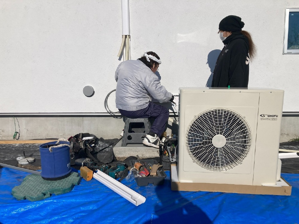 空調設備工事　パッシブエアコン室外機設置