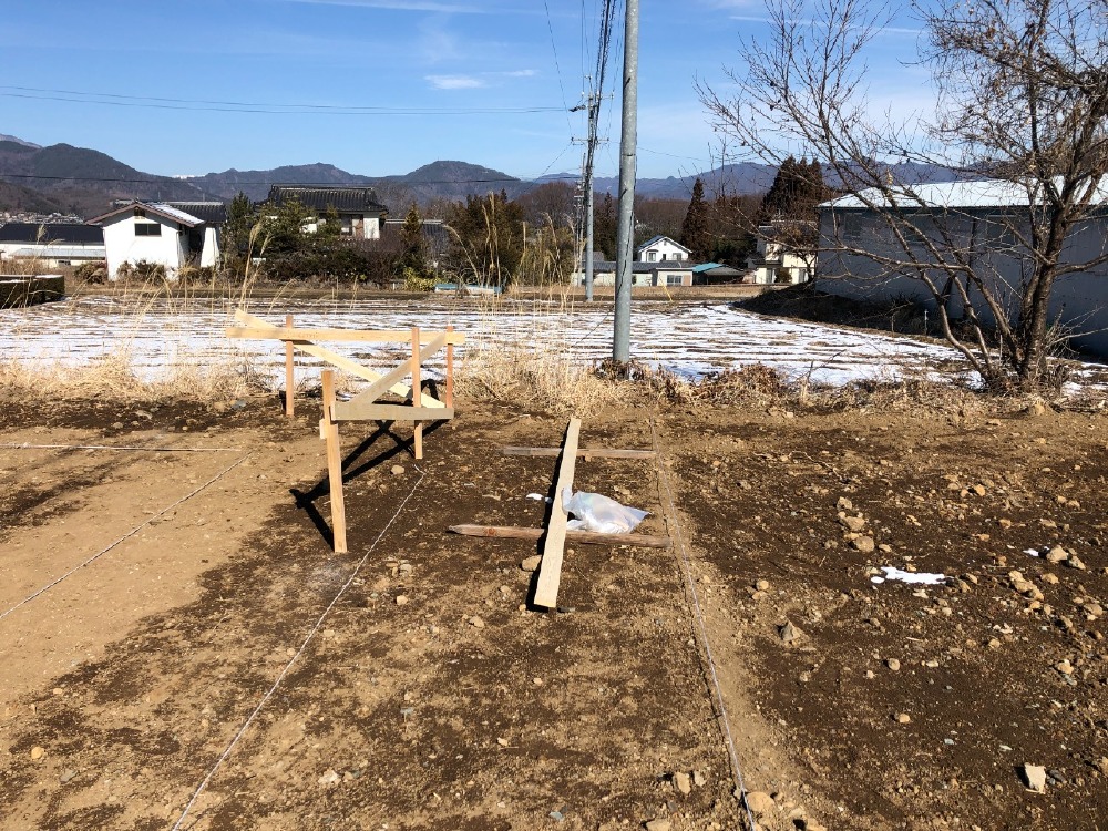 仮設工事　仮設電柱設置