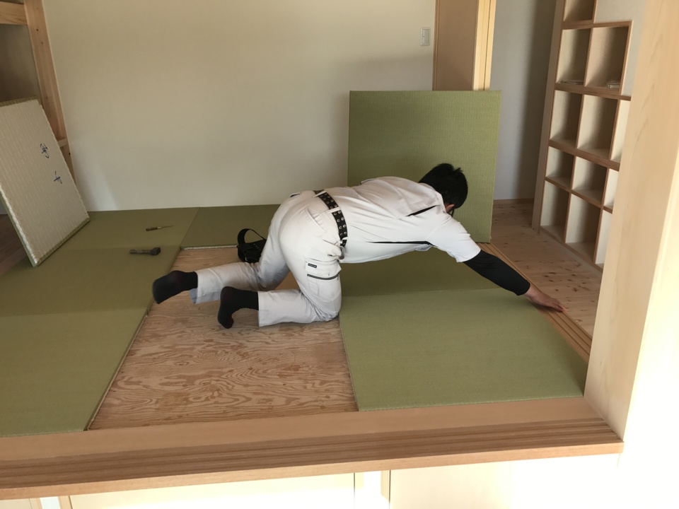 畳の敷き込み