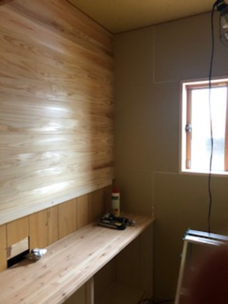 トイレ板張り