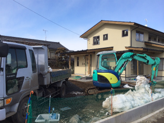駐車場工事です