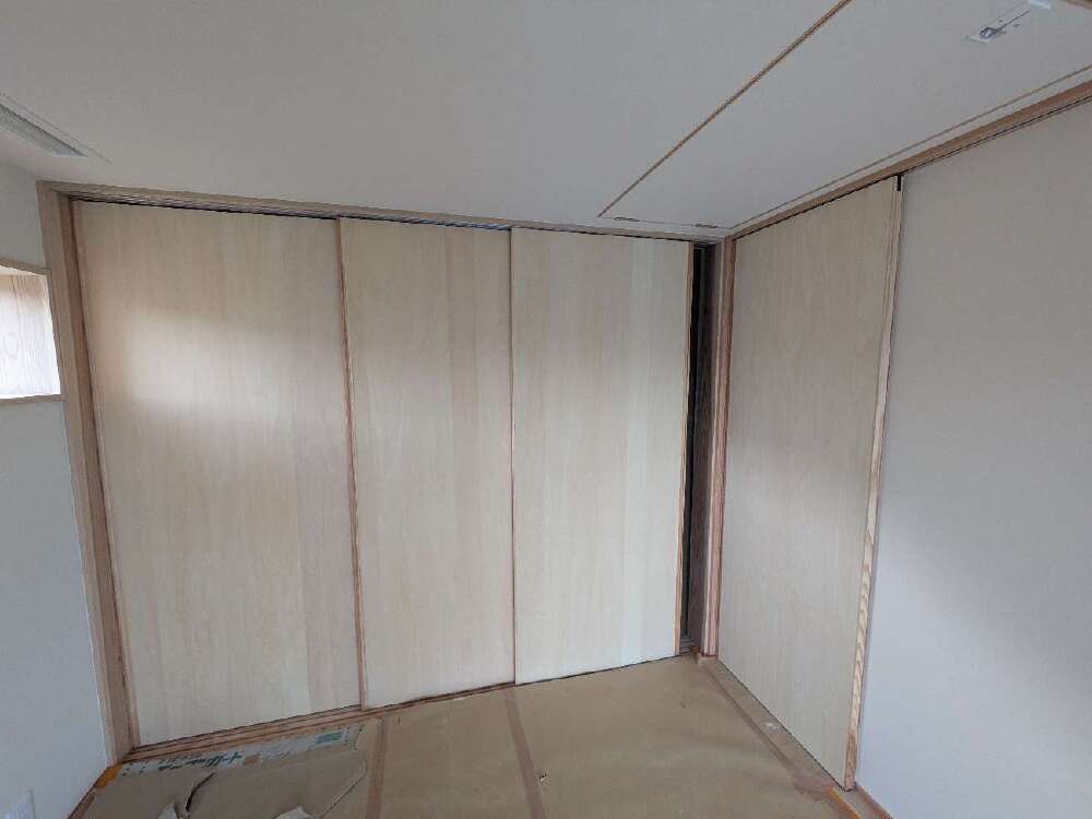 木製建具工事　建具吊り込み完了