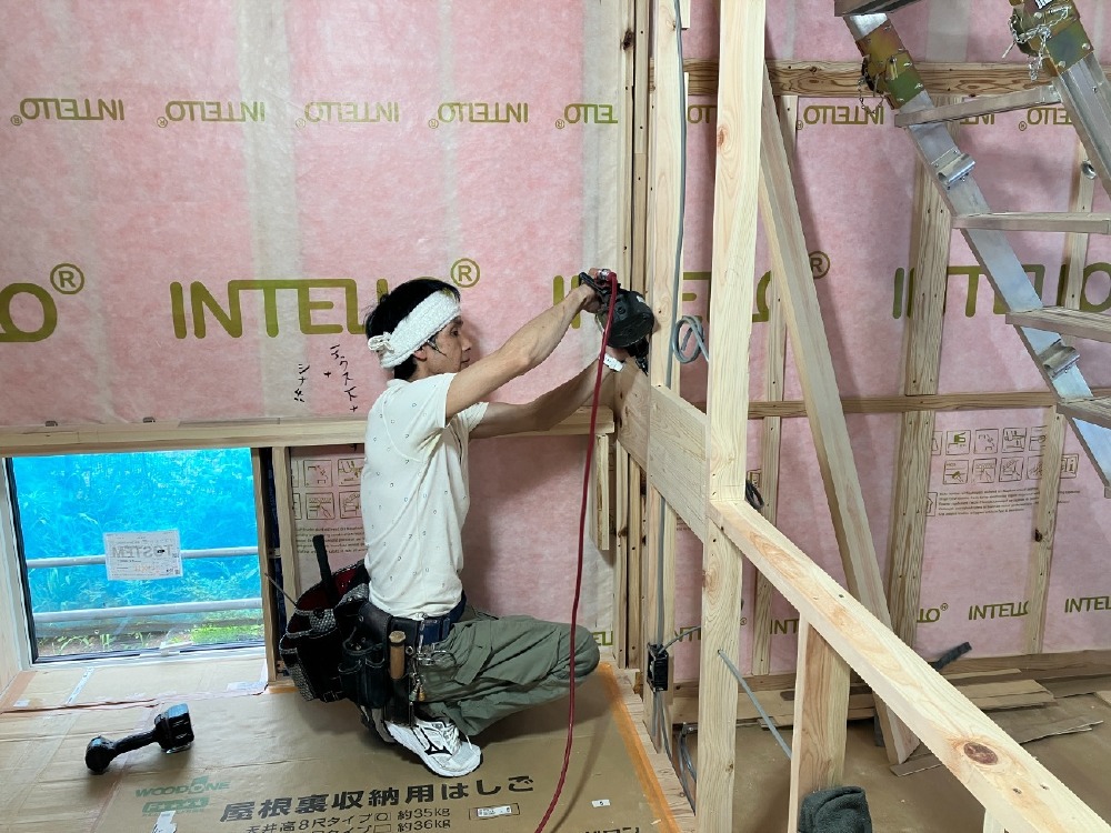木工事　小上がり造作下地