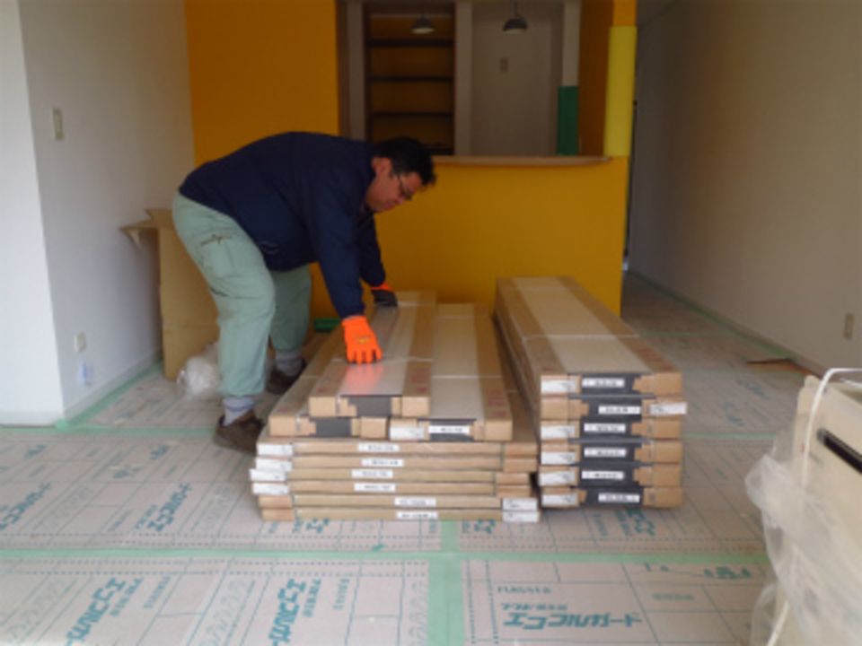 木製建具搬入