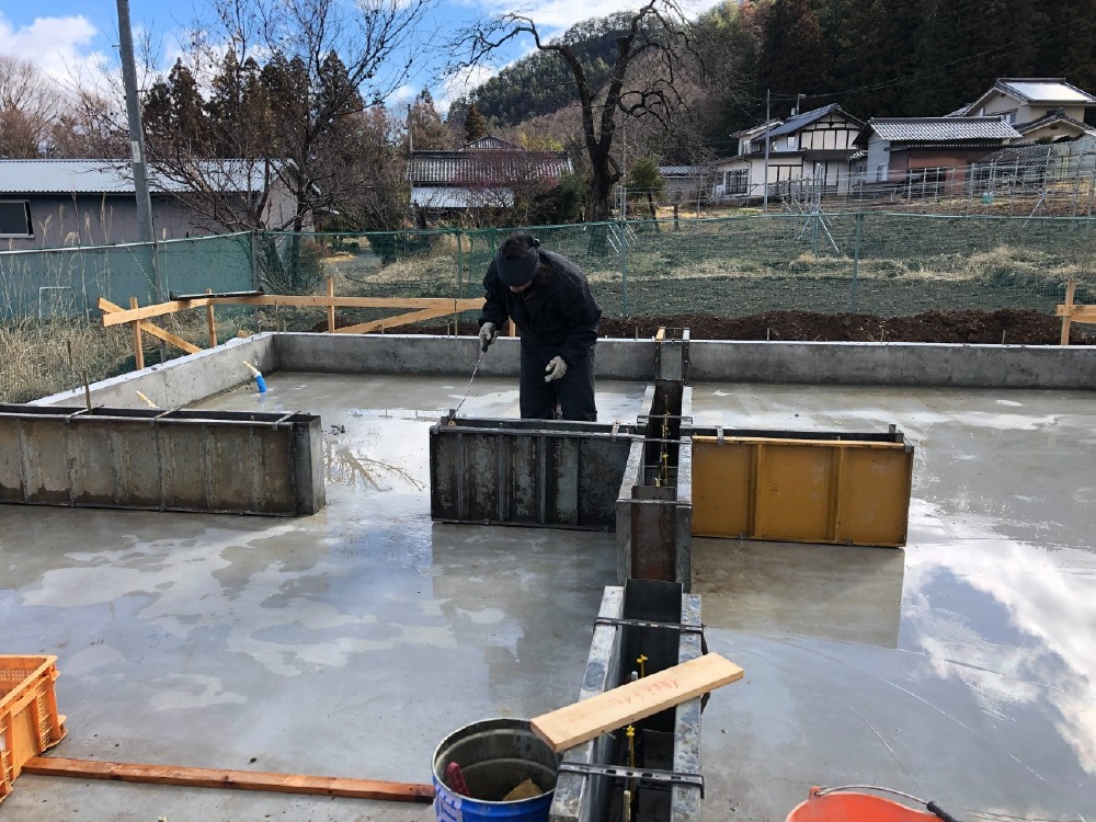 基礎工事　内部立ち上がり型枠建て込み