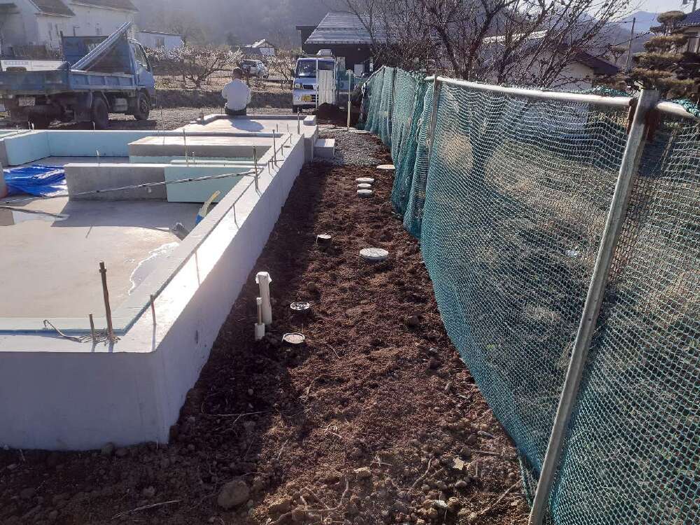 給排水設備工事　建物廻り整地完了