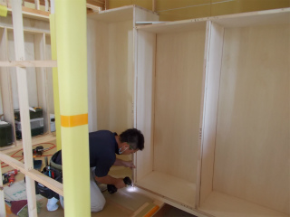 造作家具据付中