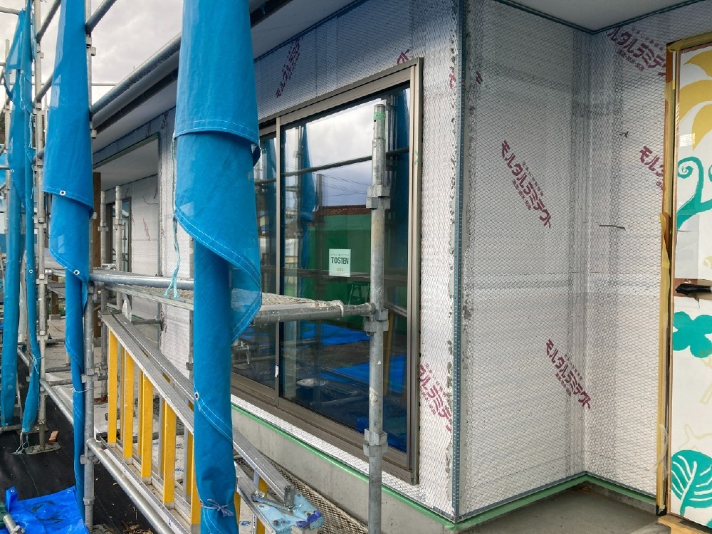 左官工事　防水紙張り・ラス網張り