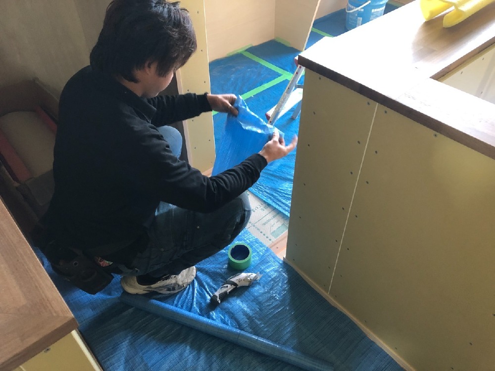 左官工事　床養生設置施工