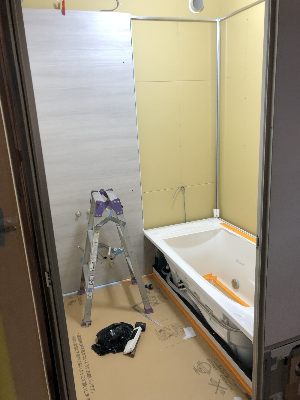 ユニットバス工事中