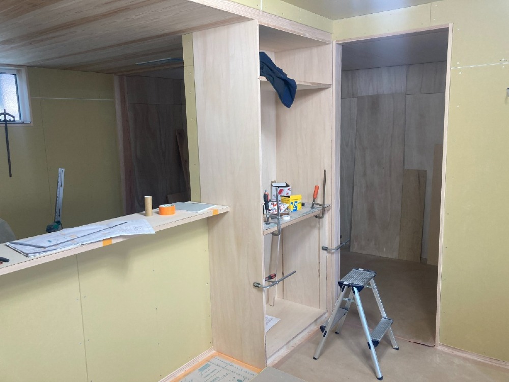 木工事　家具造作完了