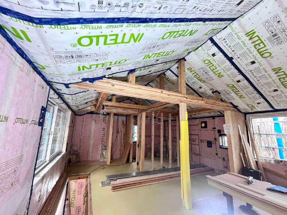 断熱工事　2階屋根断熱　完了