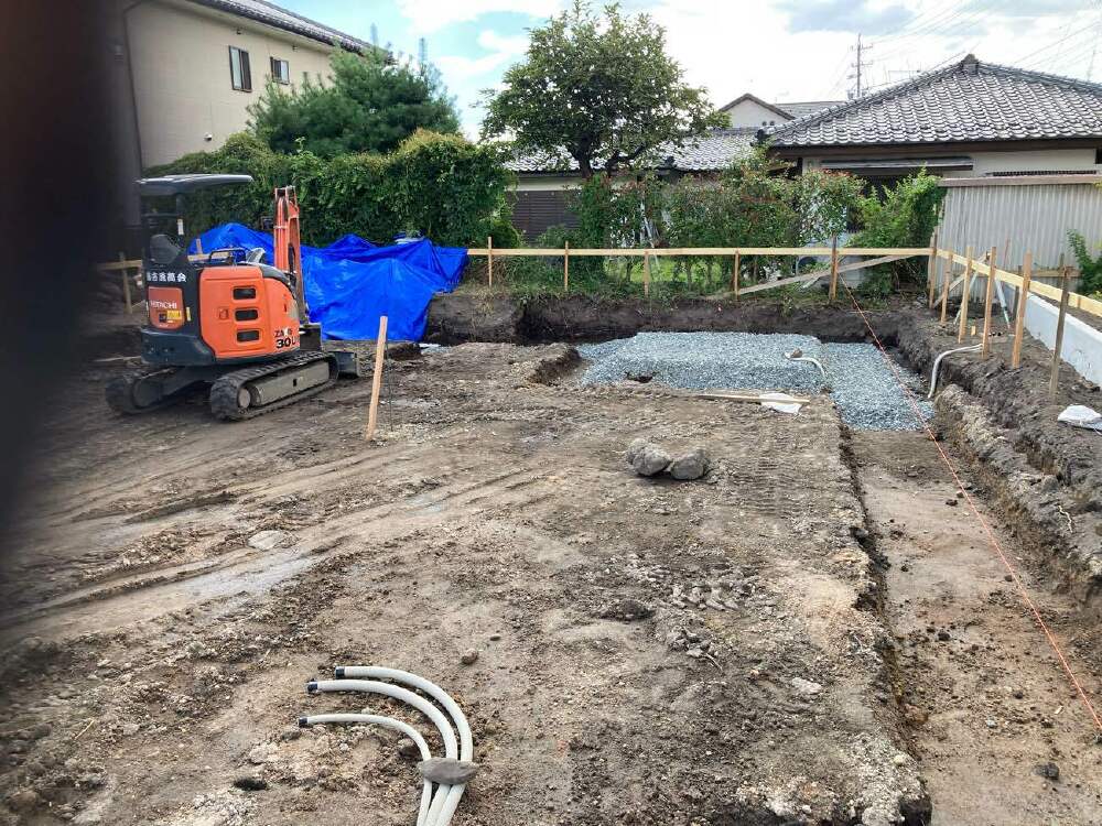 基礎工事開始