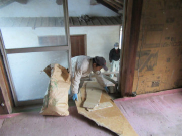 解体作業