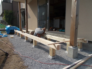 木曽檜ウッドデッキ工事です
