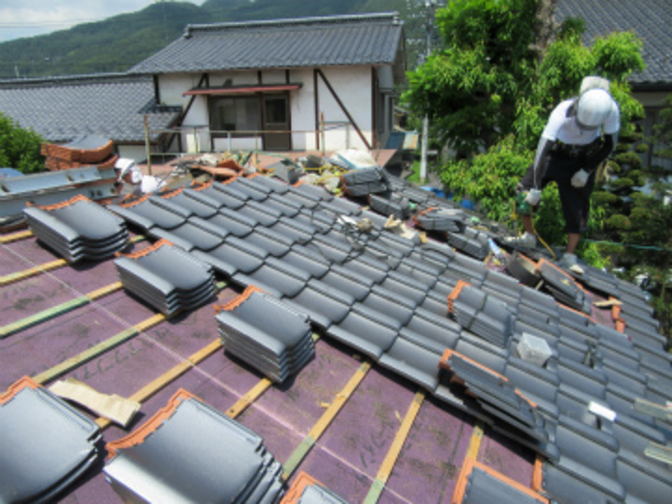 屋根瓦工事