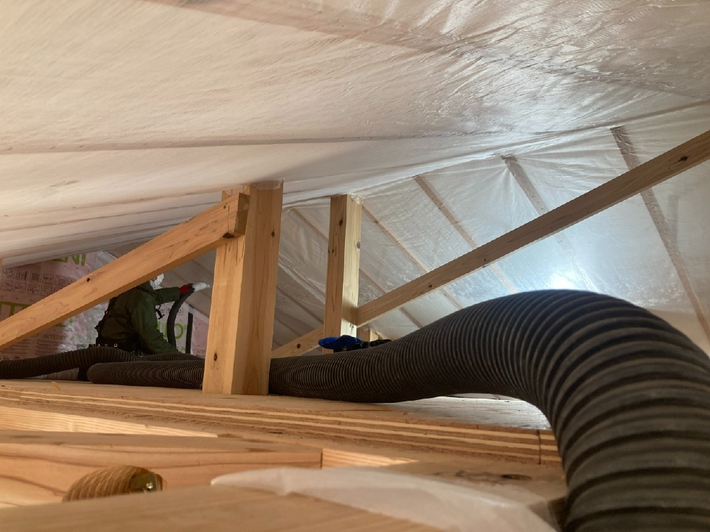 付加断熱工事　屋根付加断熱施工