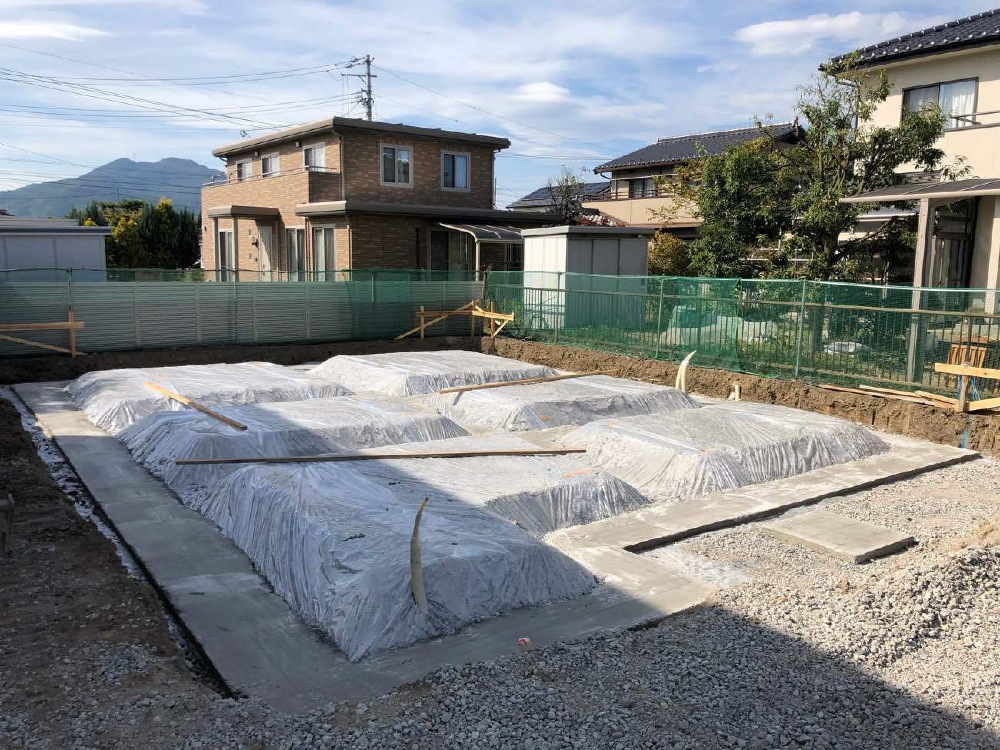 防湿シート工事完了