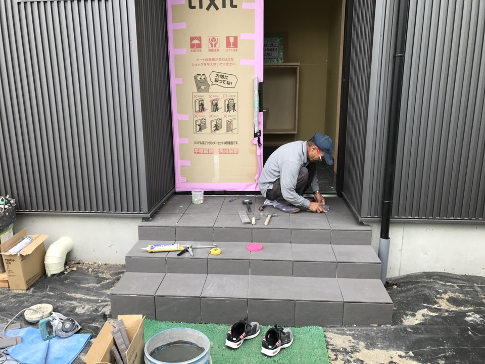 タイル工事